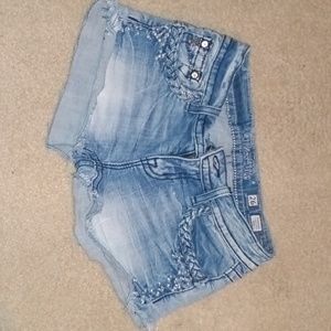 MISS ME shorts